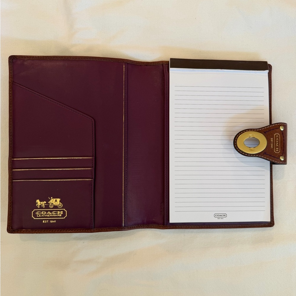 Vintage Coach Planner/Agenda in Plum with Tan Trim and Brass Turnlock - Picture 3 of 8